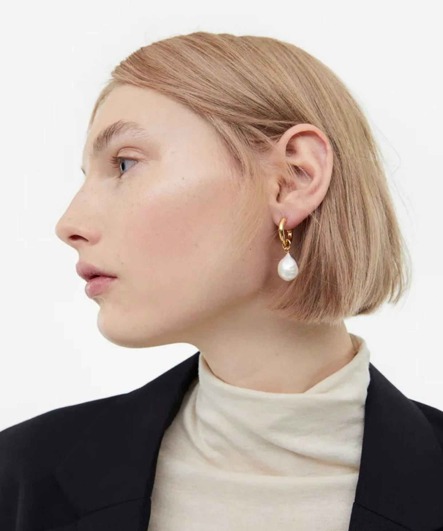 H&M Pearl pendant earrings