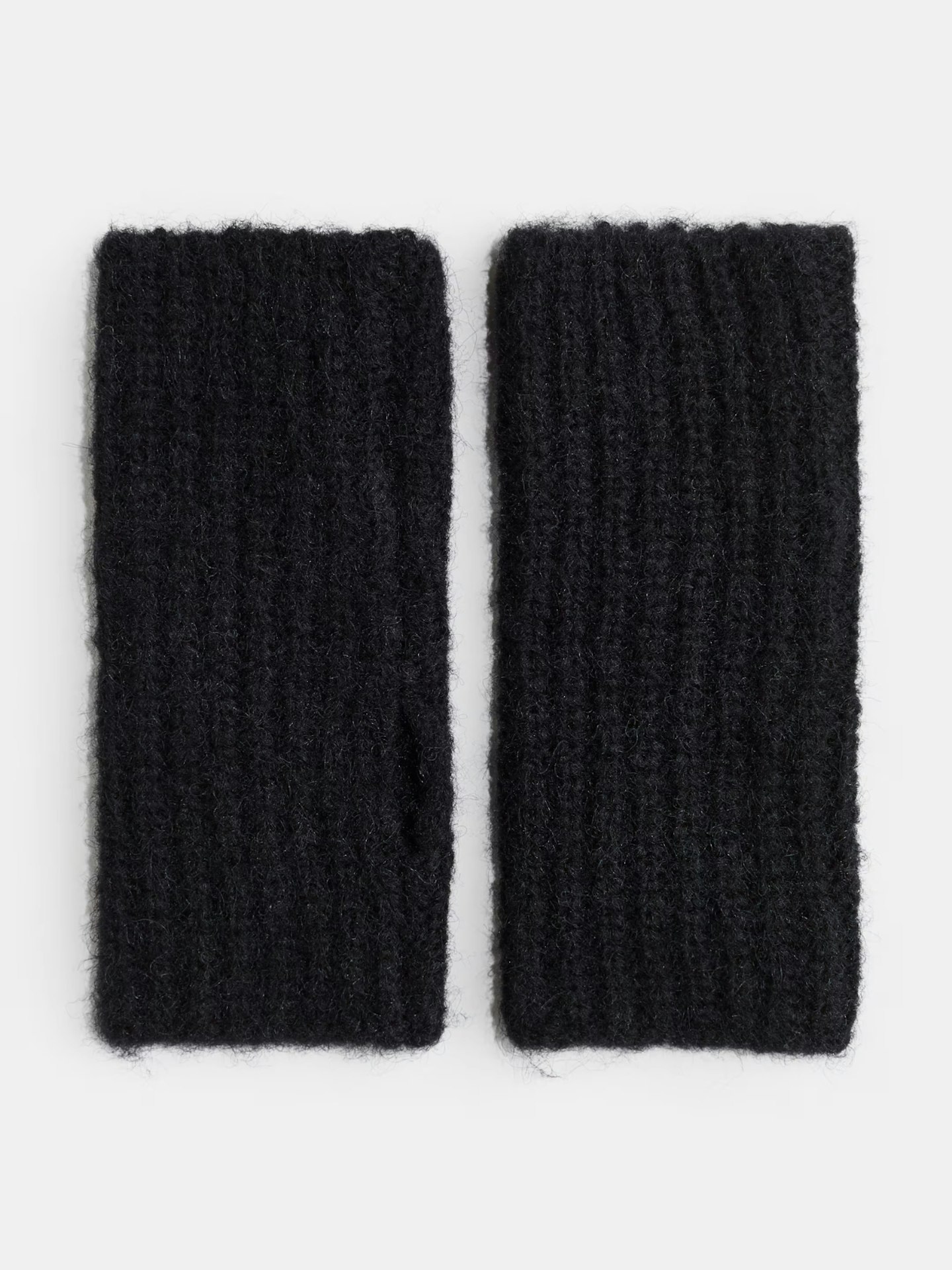 Claudia's Black Fingerless Glove Dupes