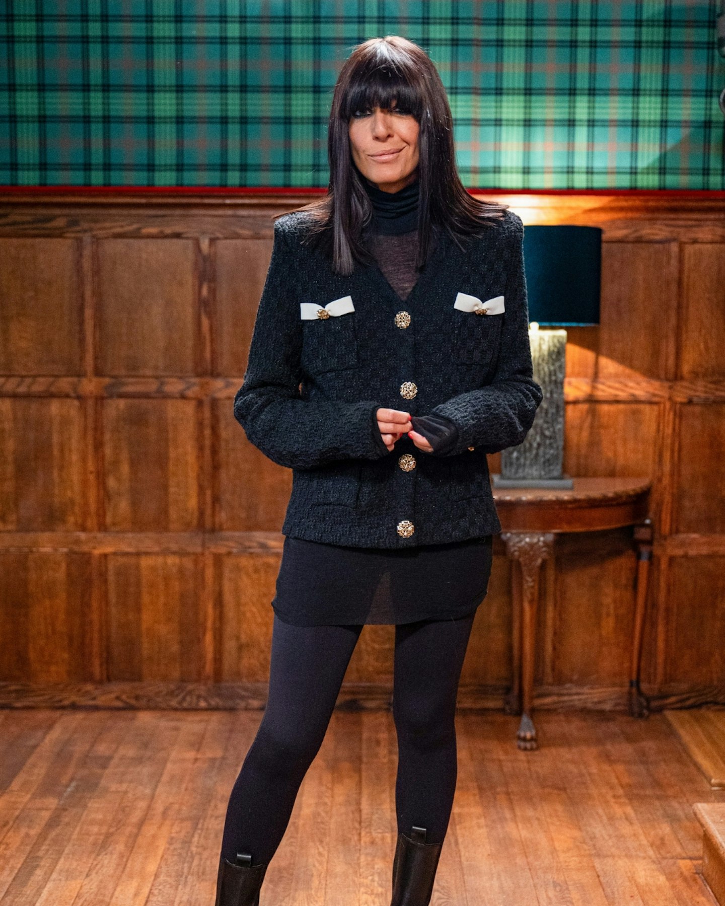 claudia-winkleman-the-traitors-outfits