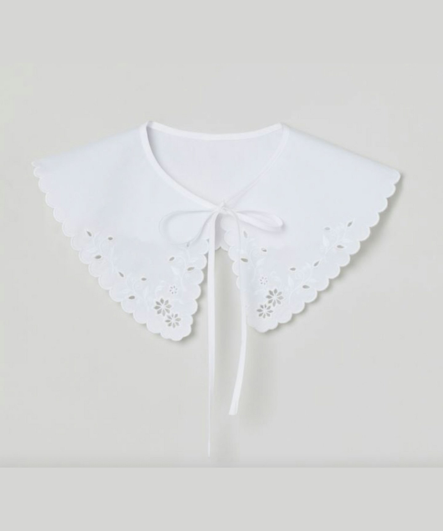 Broderie Anglaise Collar