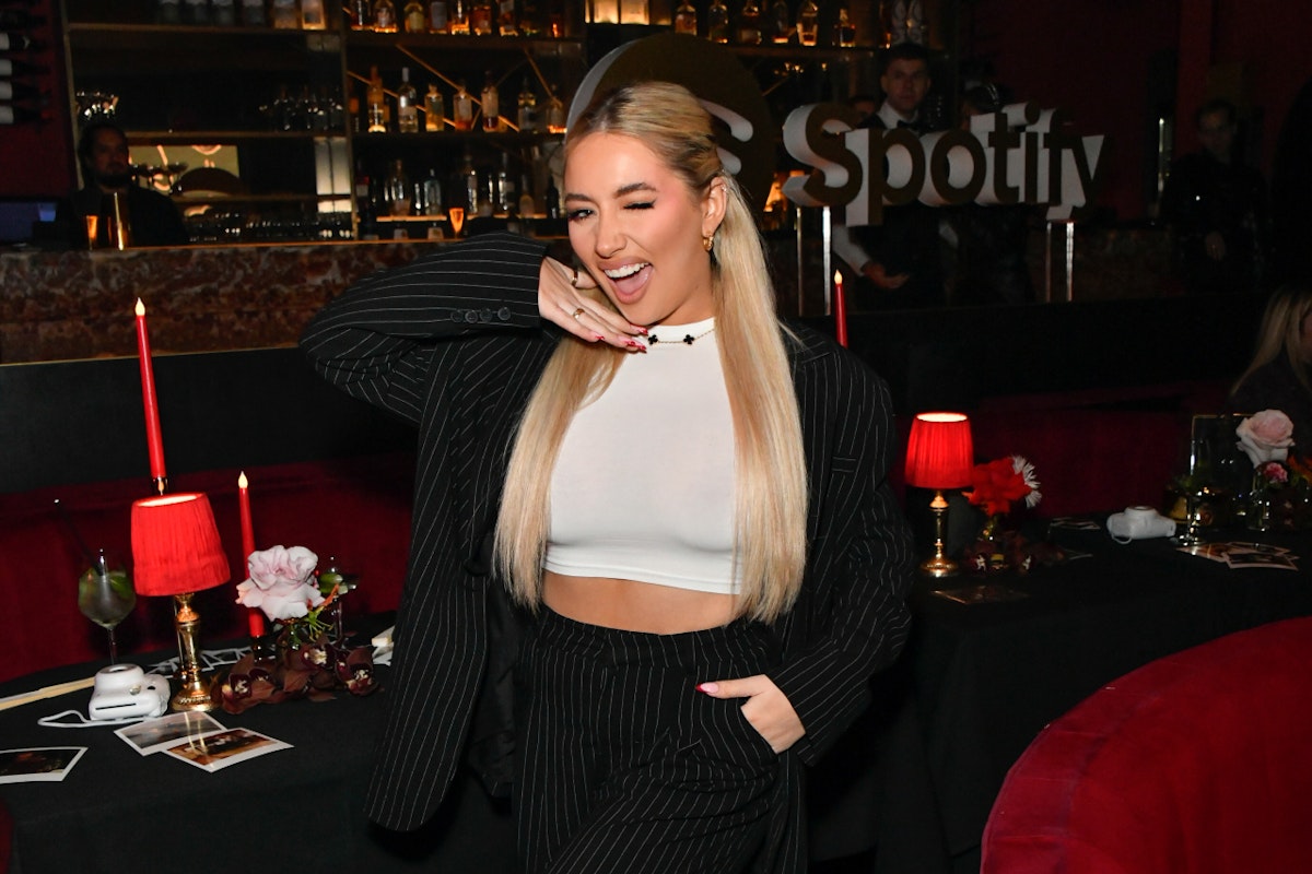 Saffron Barker opens up on ‘friends with benefits’ relationship with