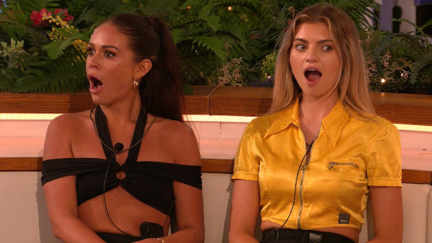 Watch series 2.0 hot sale love island season 4