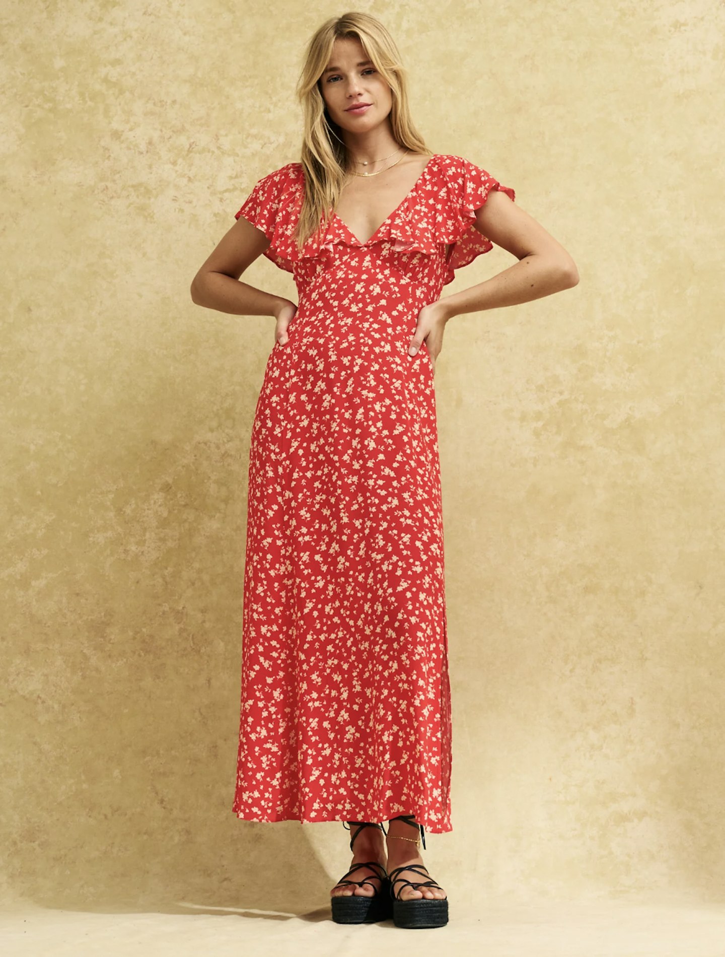 Ditsy Floral V-Neck Midi Tea Dress