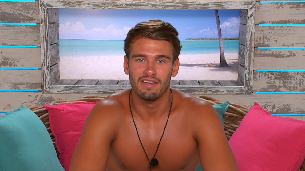 Love Island’s Jacques O’Neill unveils ‘fading hell’ selfie and WOWZER