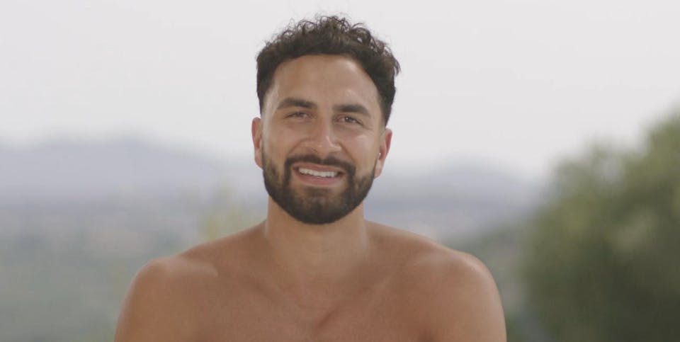 You NEED to see Love Island fitlord Lochan Nowacki without a beard