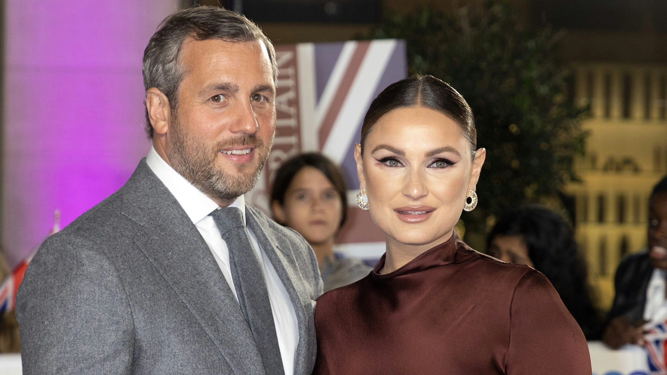 Sam Faiers gives Paul Knightley a marriage deadline