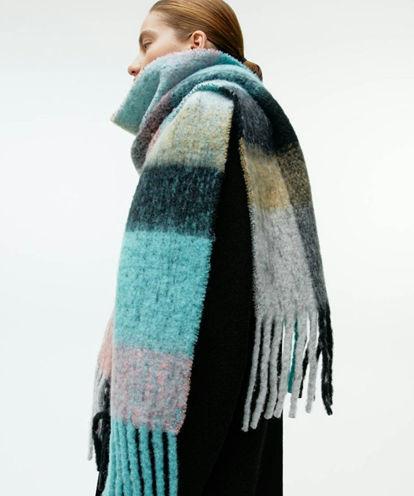 Check-Pattern Wool Scarf