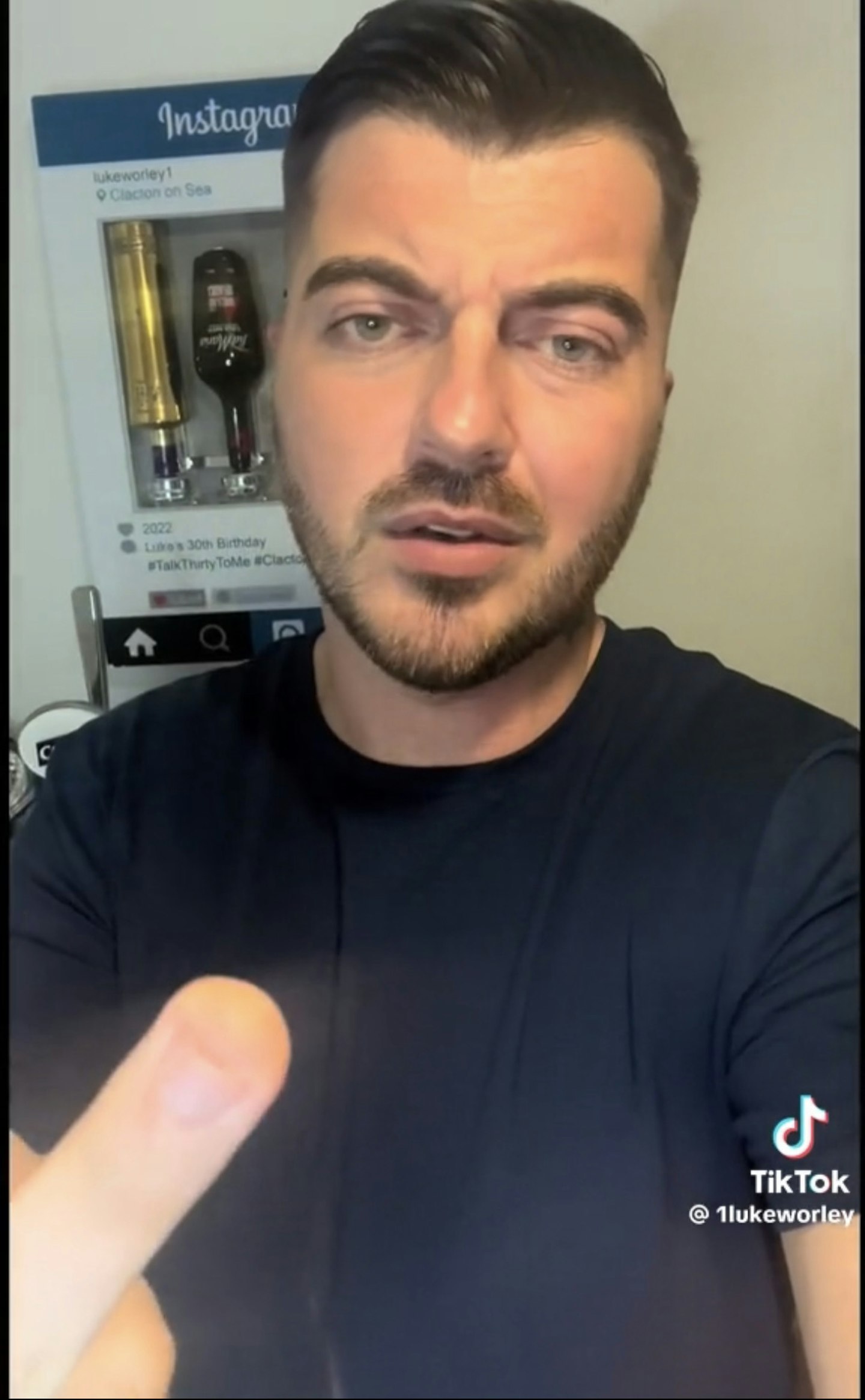 Luke Worley talking about Porscha Pernnelle on TikTok