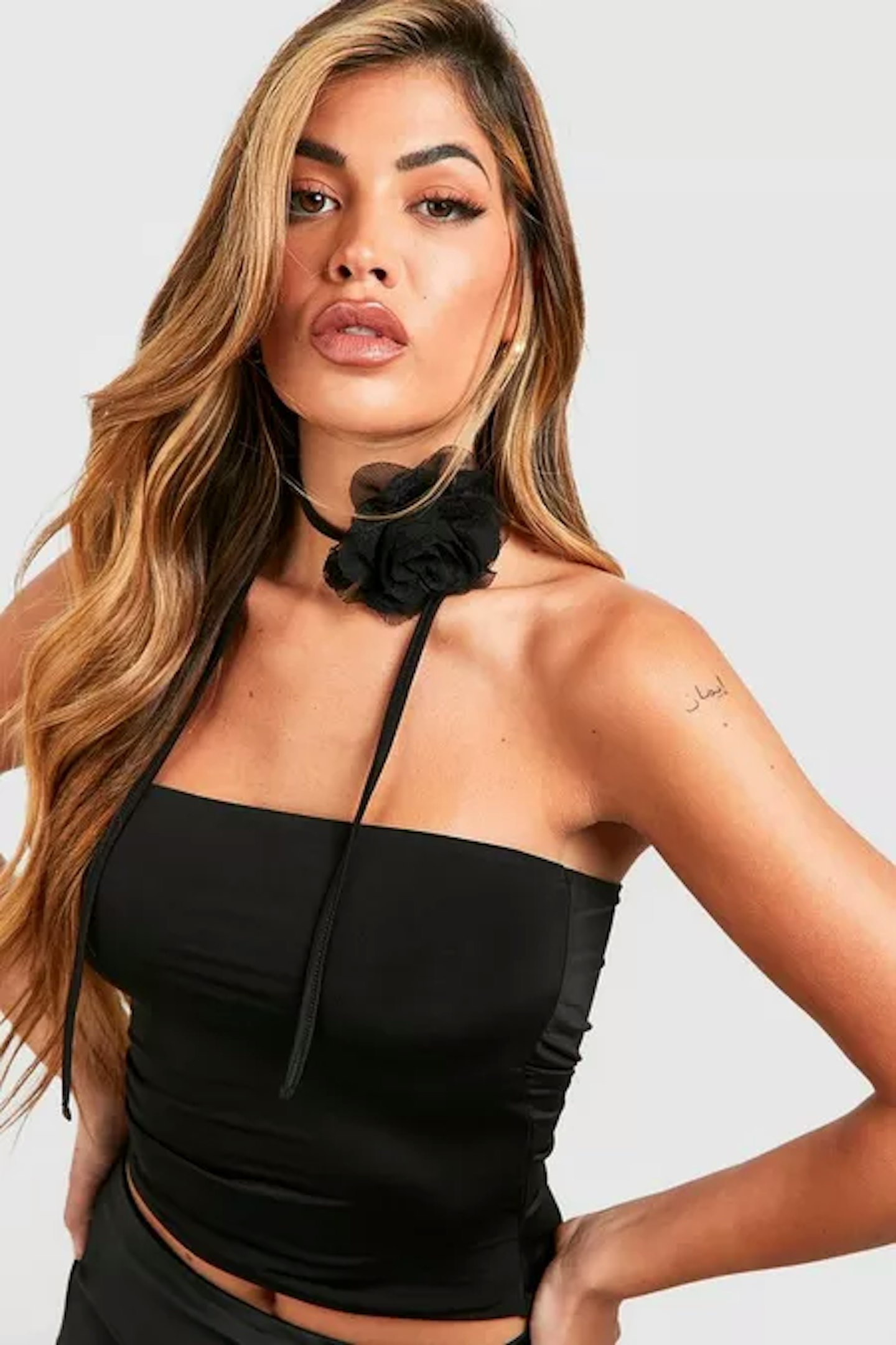 Boohoo Corsage Choker