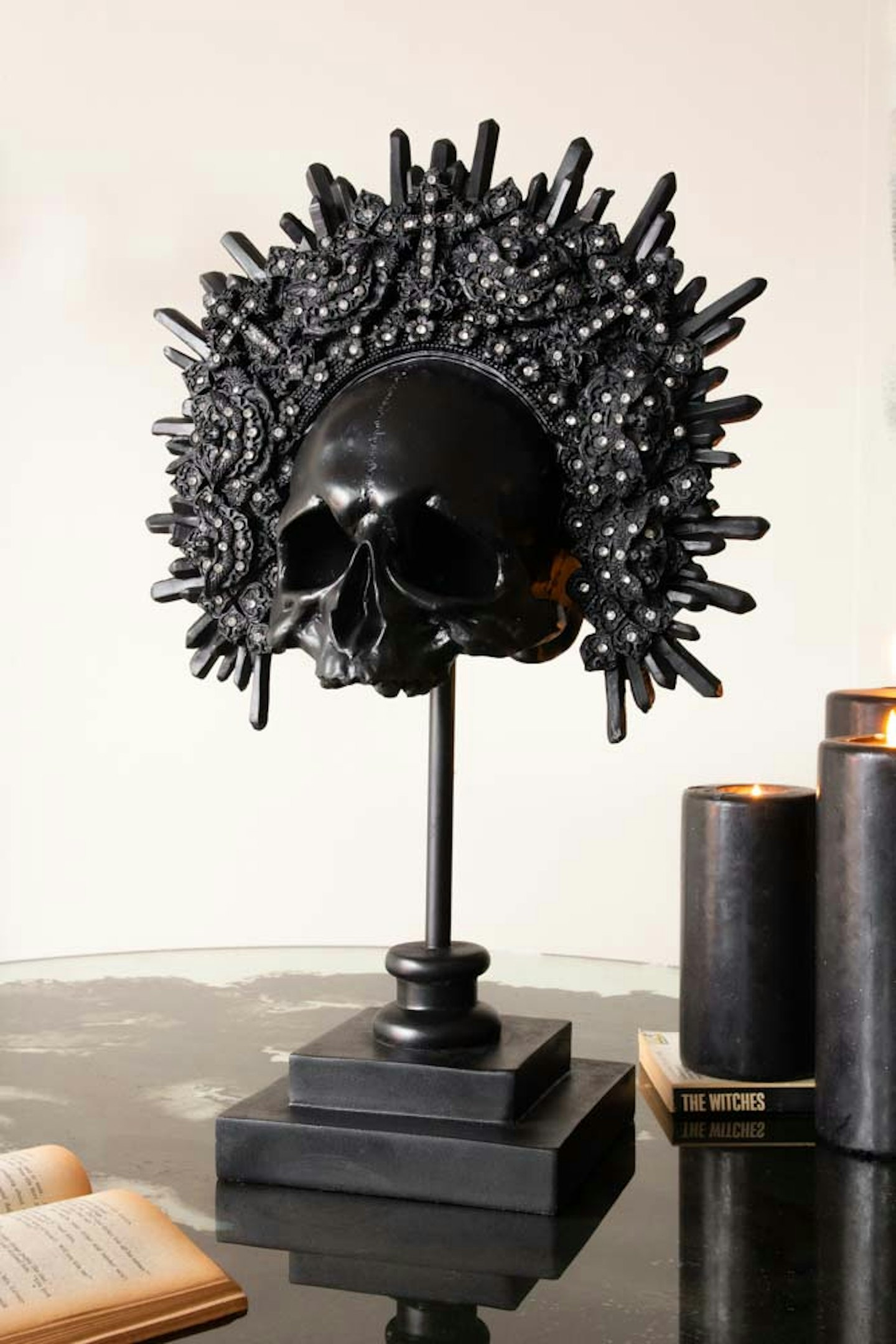 skull ornament