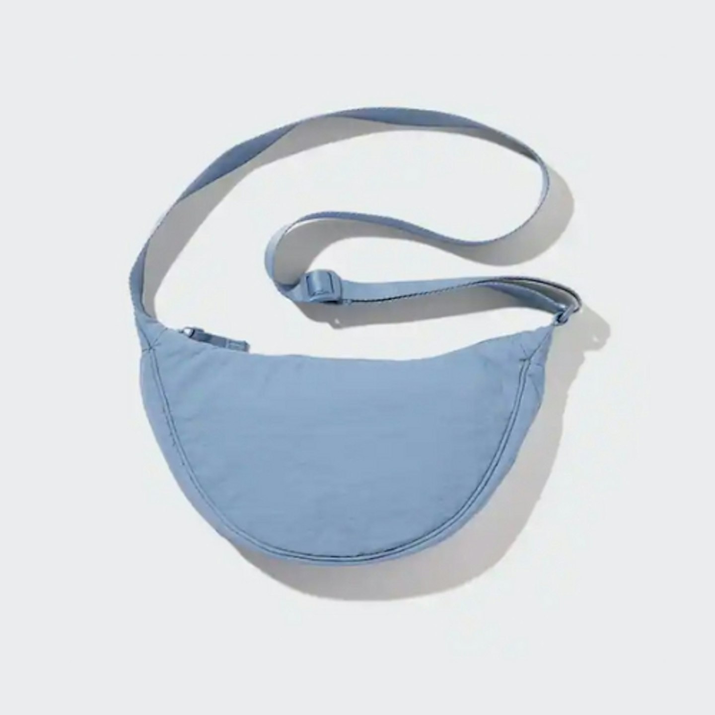 Uniqlo Round Mini Shoulder Bag in Blue