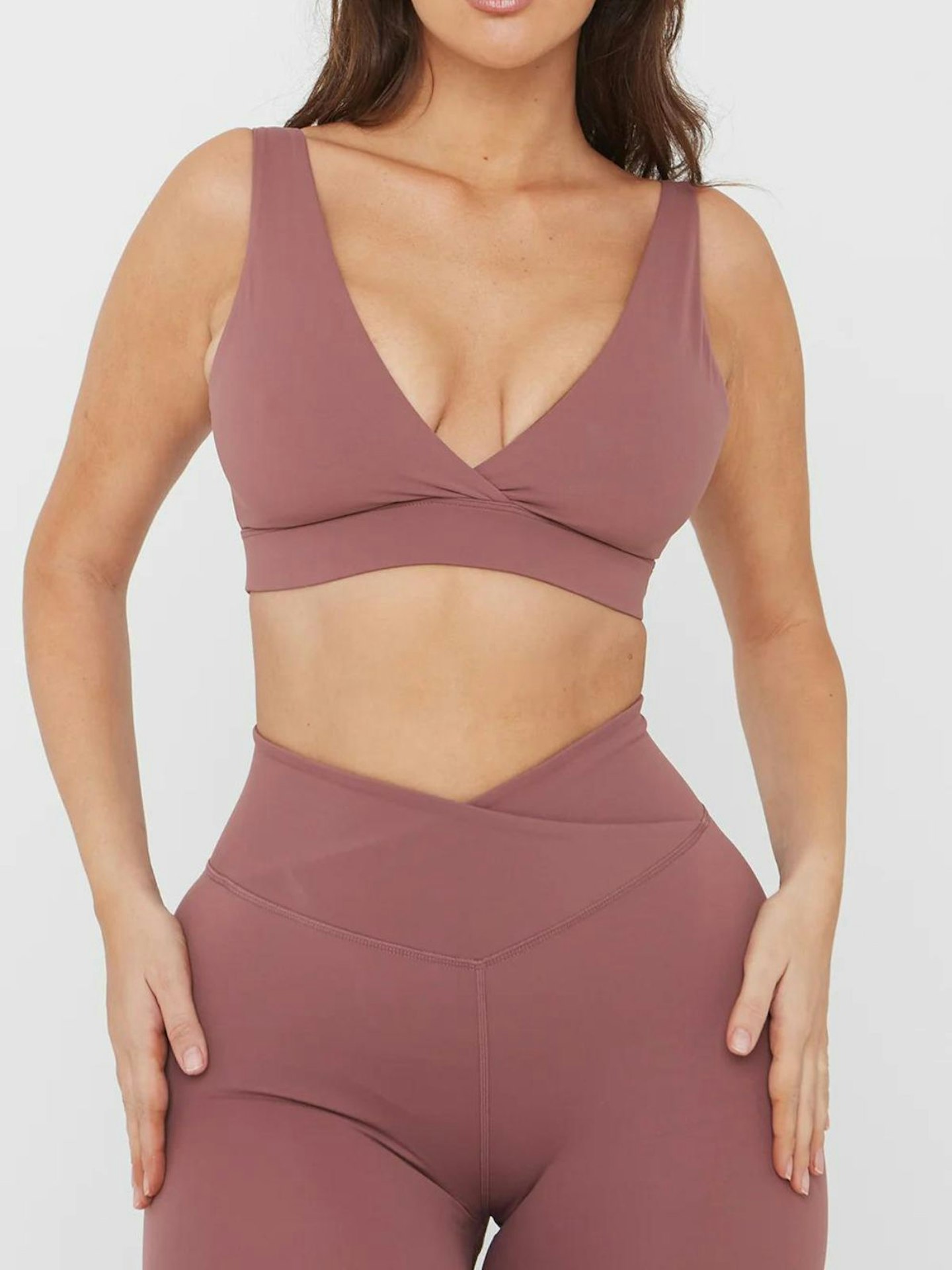 8 Lululemon Dupes That Can Save You Some Serious Cash This Winter