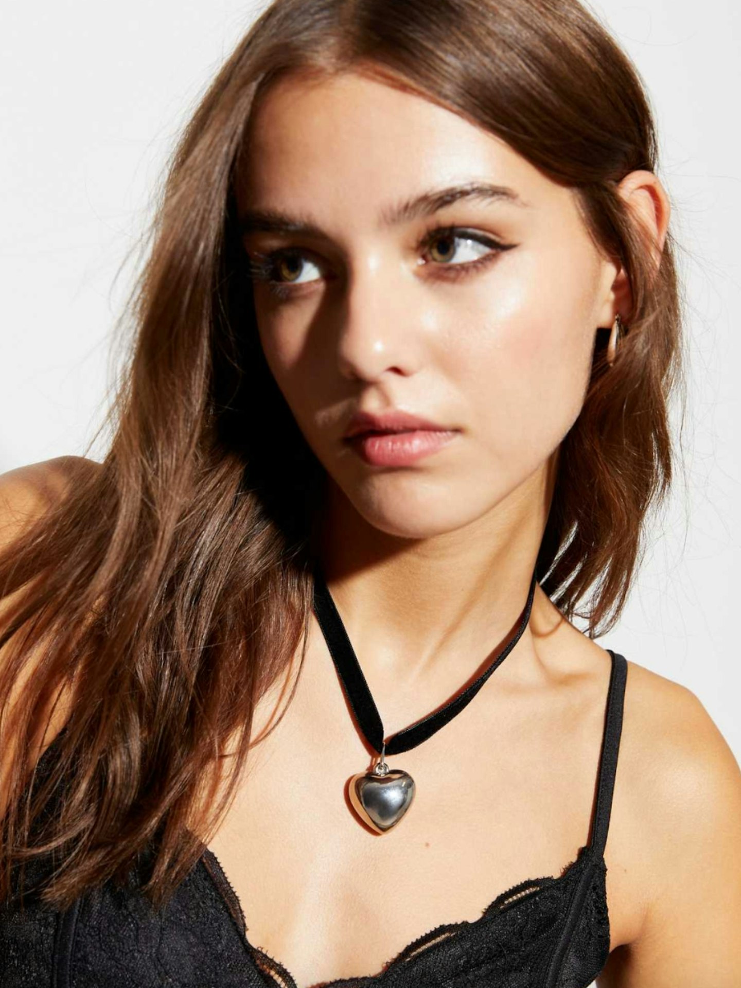 New Look Silver Velvet Heart Pendant Choker Necklace