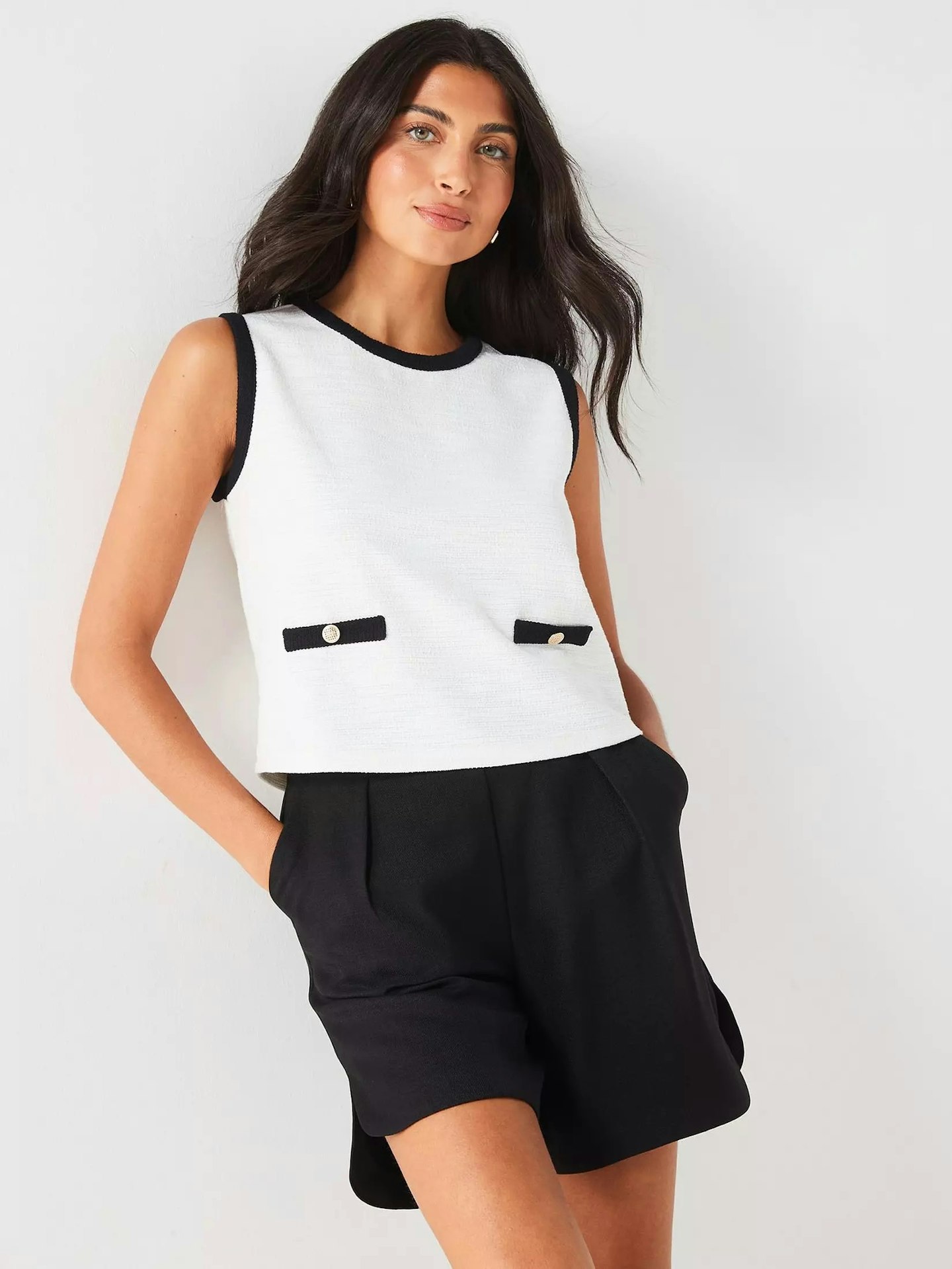 Jersey mono button sleeveless top