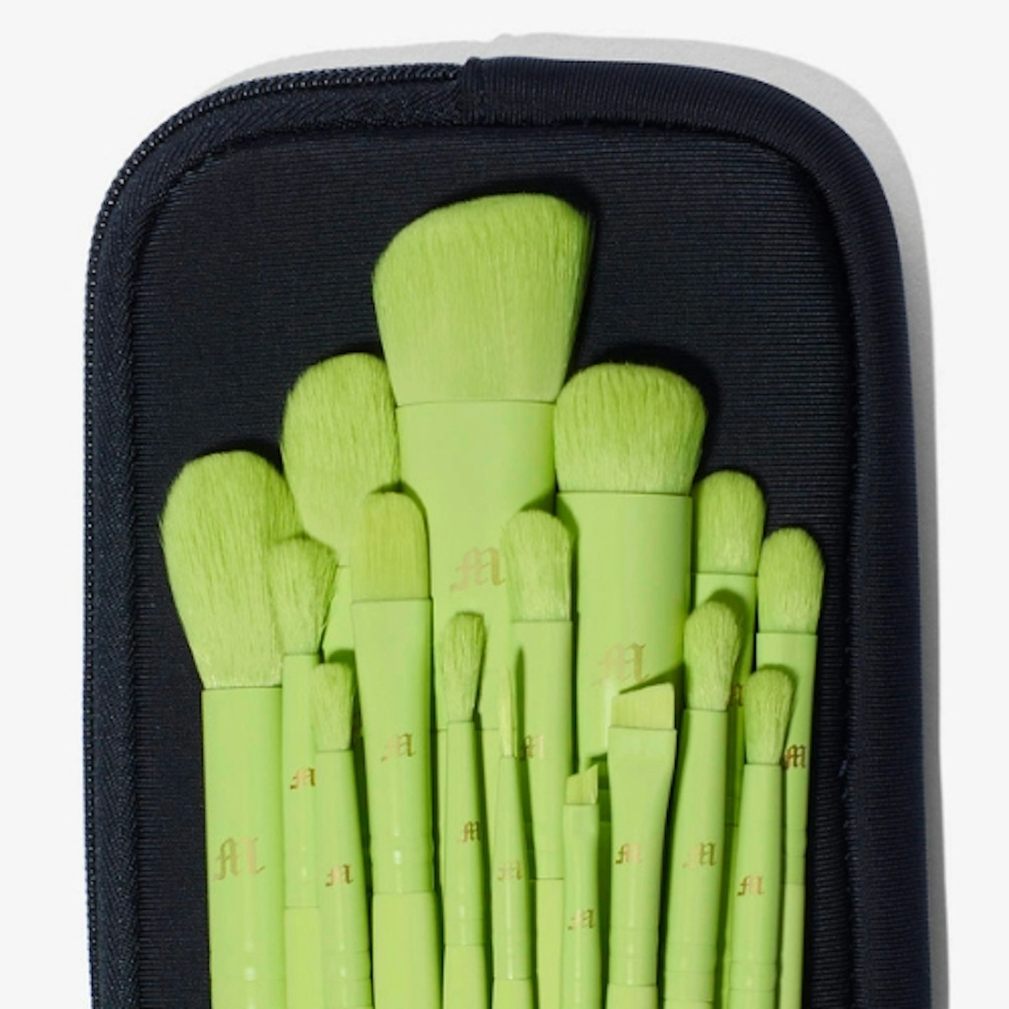 Made By Mitchell 16 Piece Brush Set & Brush Pouch