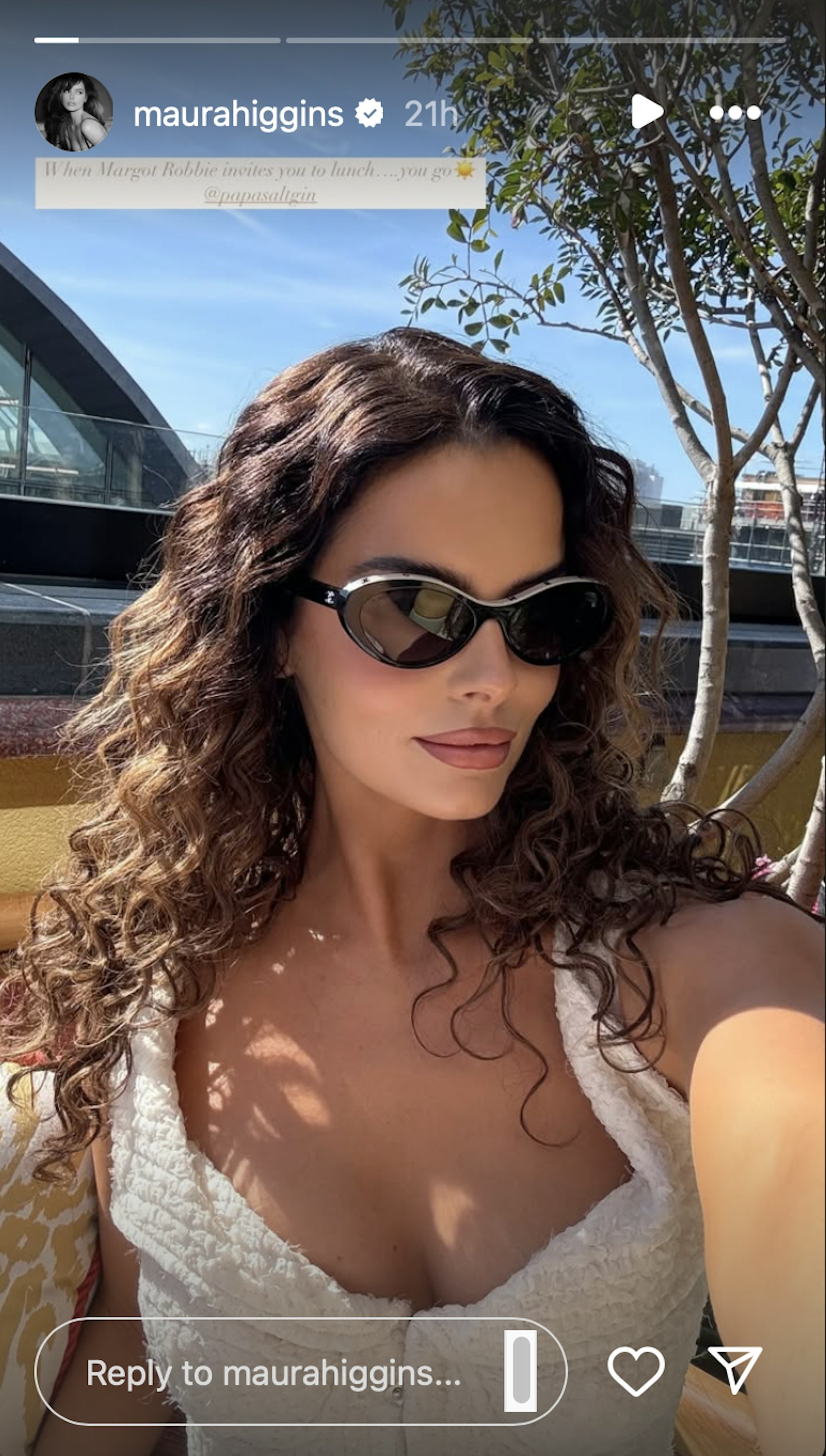Instagram/@maurahiggins
