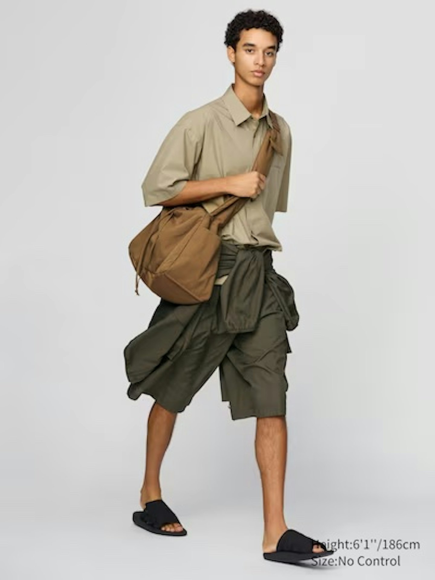 Uniqlo padded bag