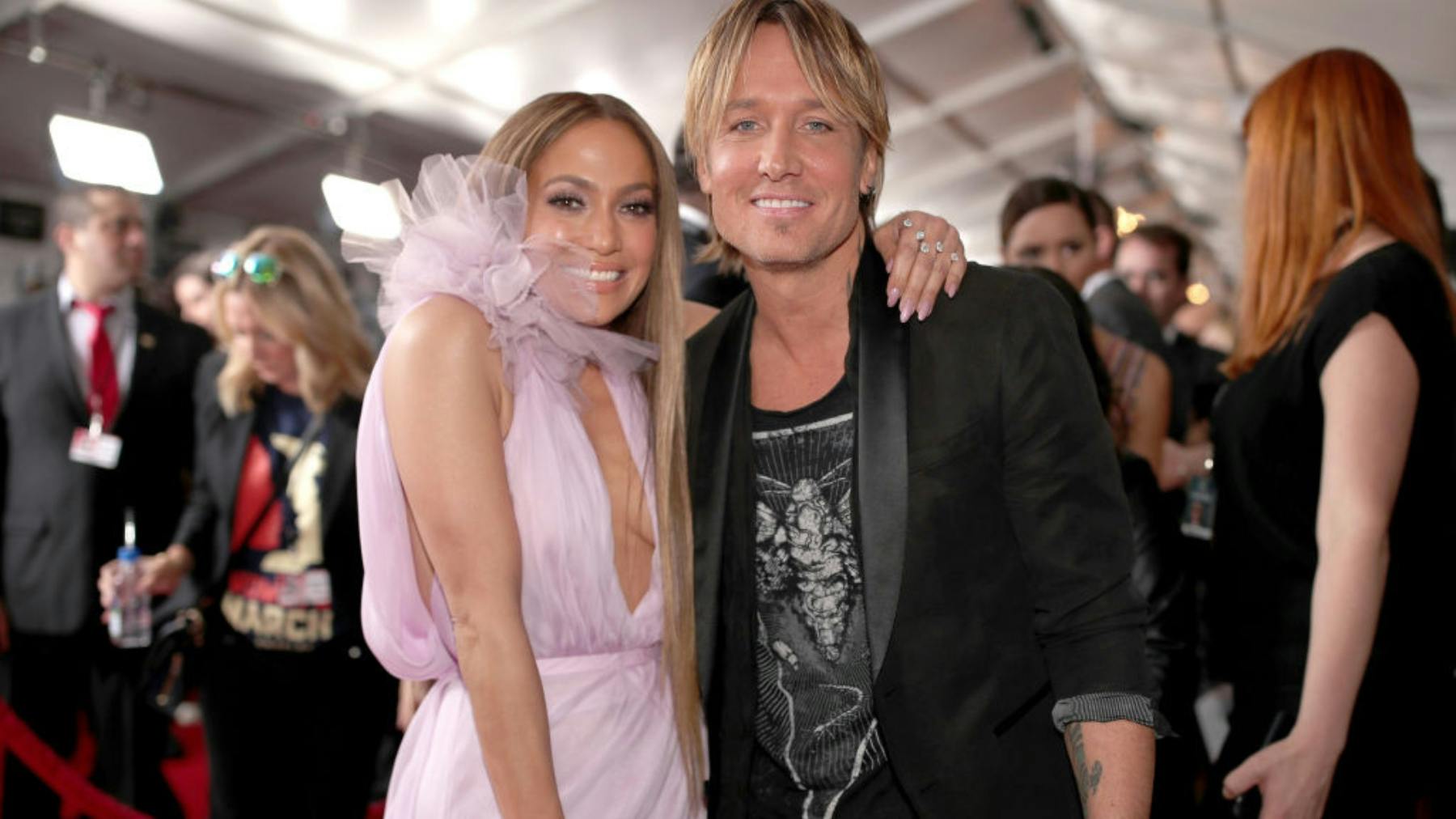 Keith Urban and Jennifer Lopez are Hollywood's hot new couple