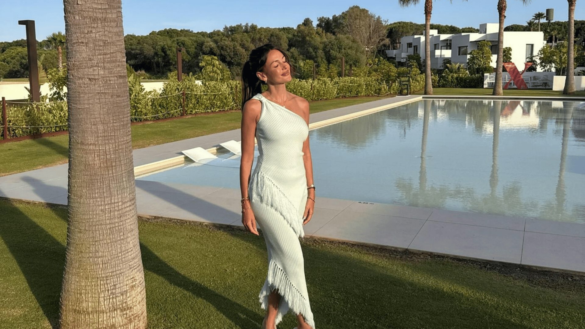 Michelle's hot girl summer without Mark