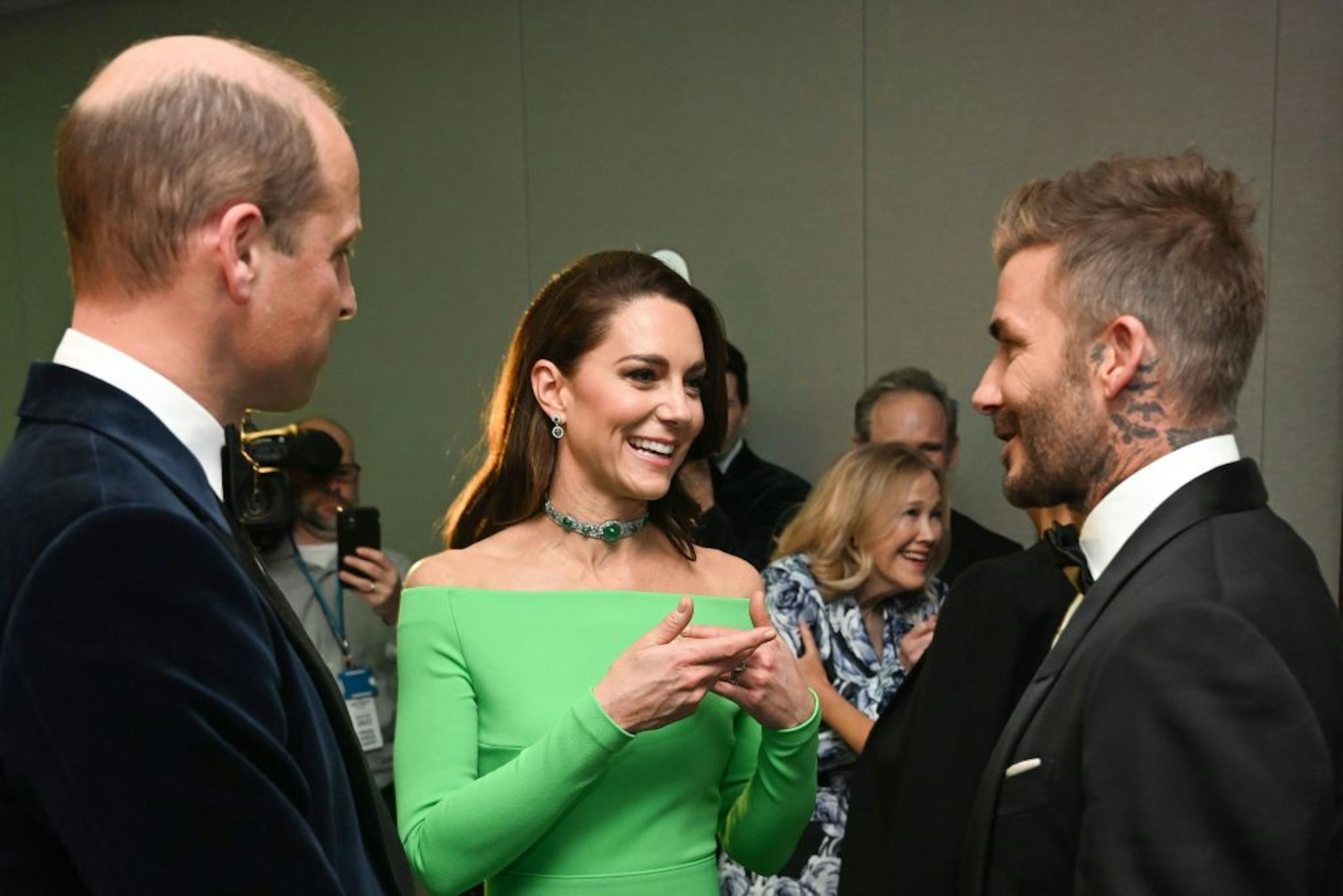 Prince William, Prince of Wales, Catherine, Princess of Wales and David Beckham speak backstage after The Earthshot Prize 2022 at MGM Music Hall at Fenway