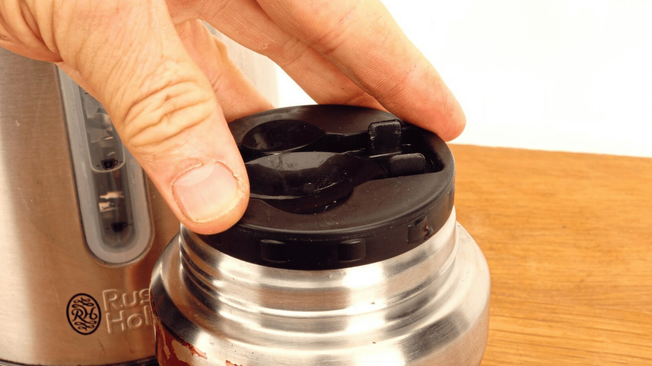 Sealing the flask