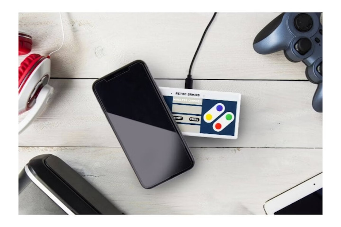 Retro Gamer Wireless Charger Bank