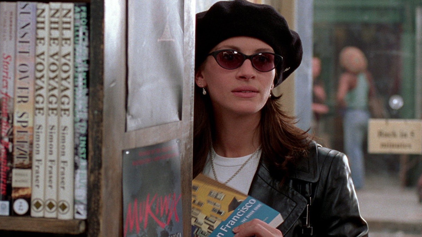 Julia Roberts' Footwear in That Iconic Notting Hill Scene Ruins