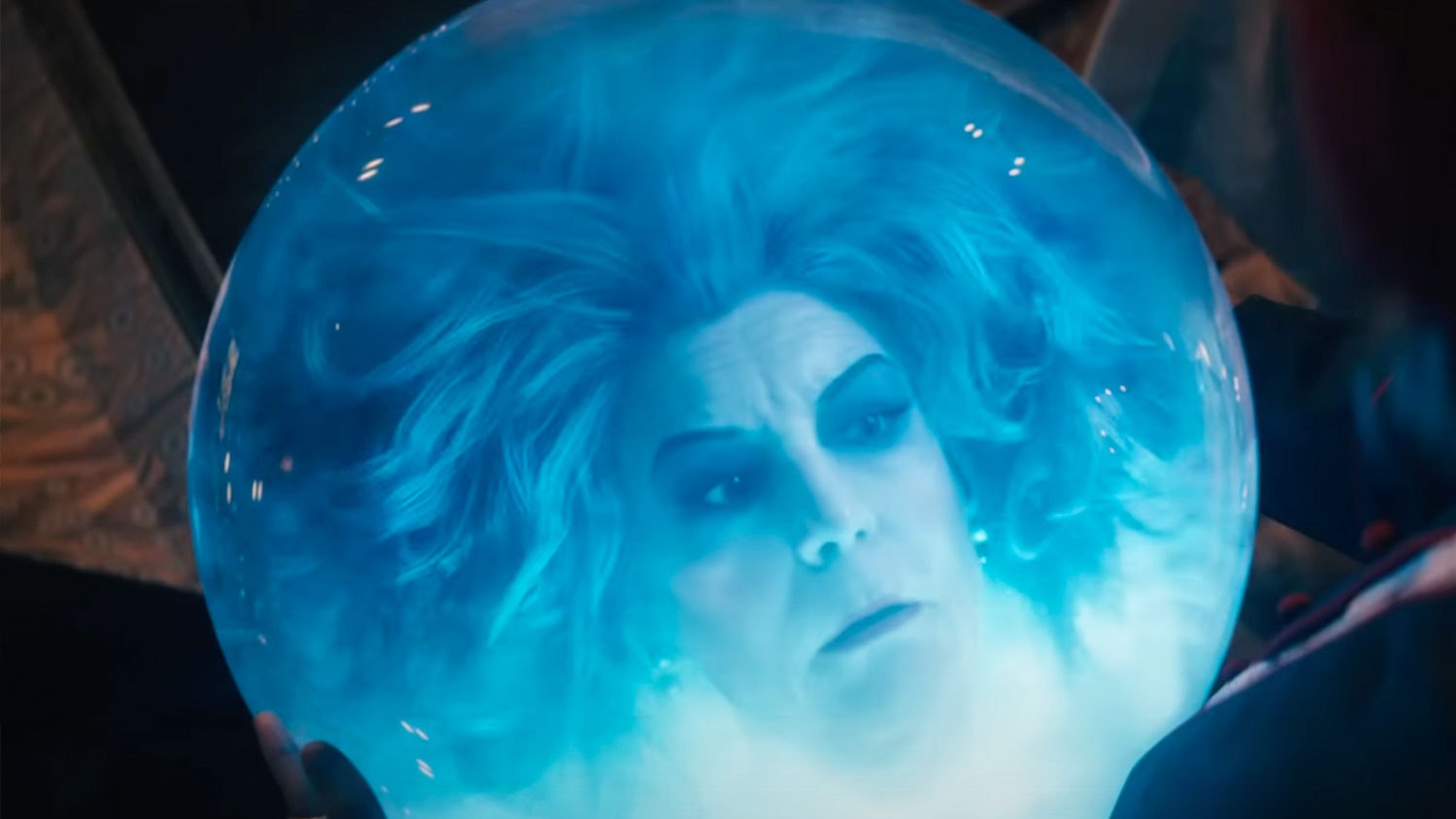 Disney’s Haunted Mansion Trailer Has Grim Grinning Ghosts And Jamie Lee