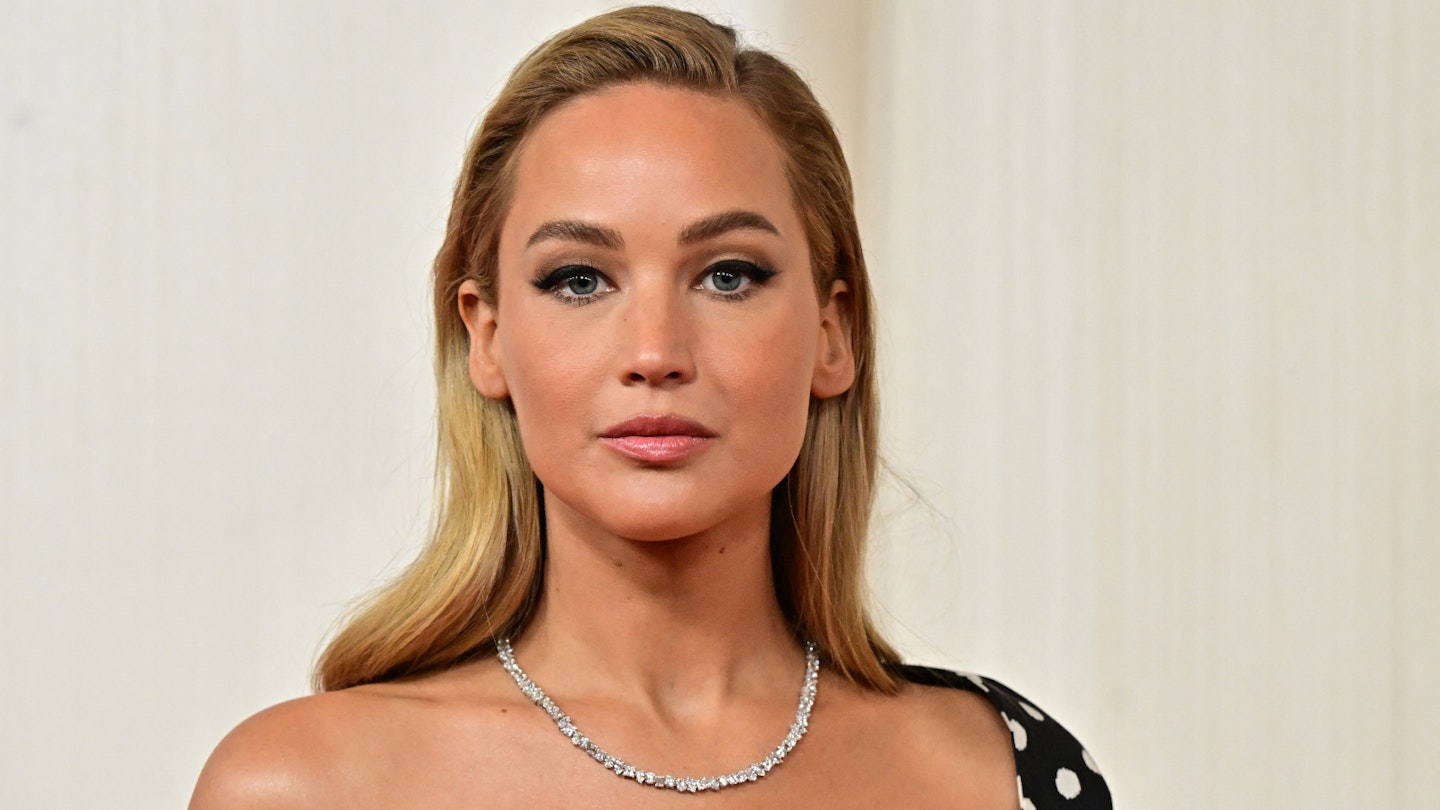 Jennifer Lawrence To Star In And Produce Murder Mystery Movie The Wives