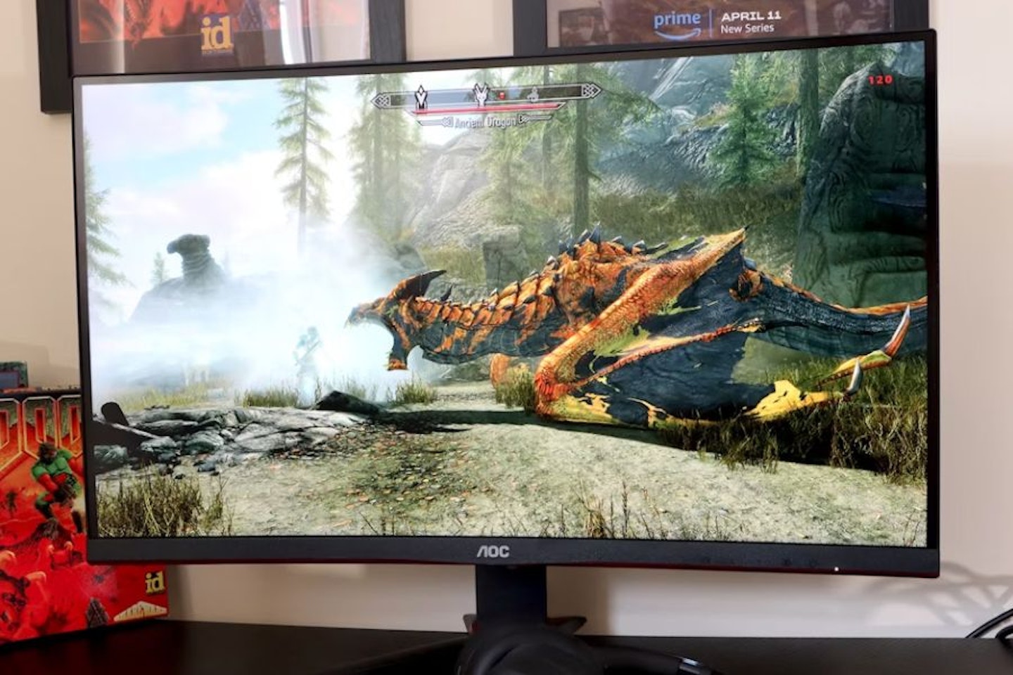 Best monitors for PS5. AOC Gaming CQ27G2SE. Best curved gaming monitor for PS5.