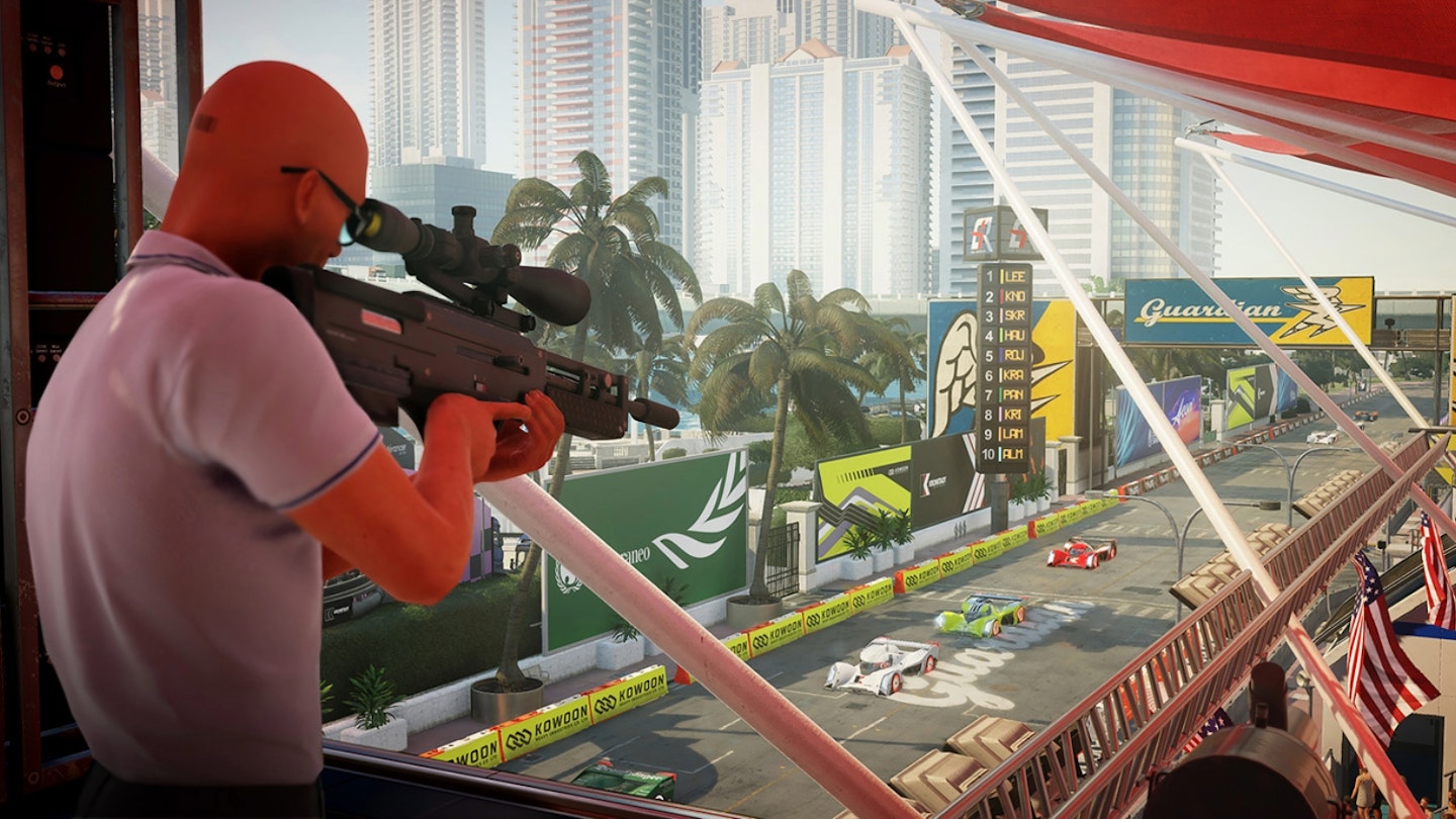Hitman – World of Assassination: Signature Edition. Gameplay sniper and race cars. Nintendo Switch 2, best Switch 2 games.