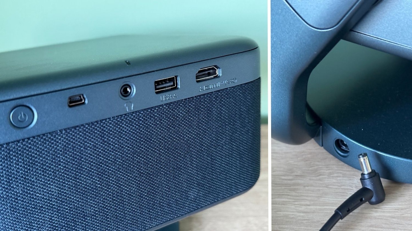 Epson EF-22 Projector Port Selection