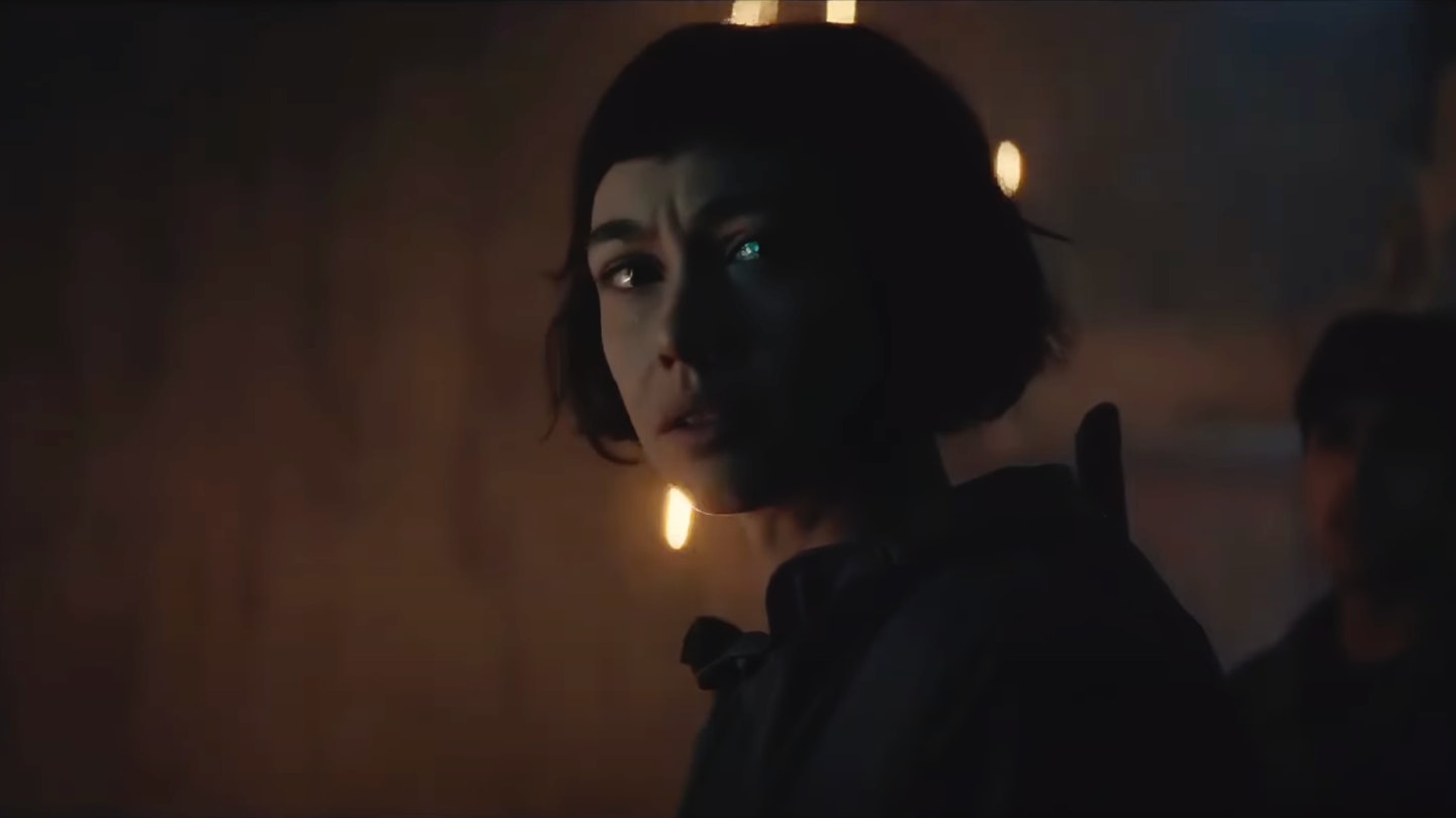Alien: Earth TV Series Debuts With Corporate Sci-Fi, Xenomorph Threat