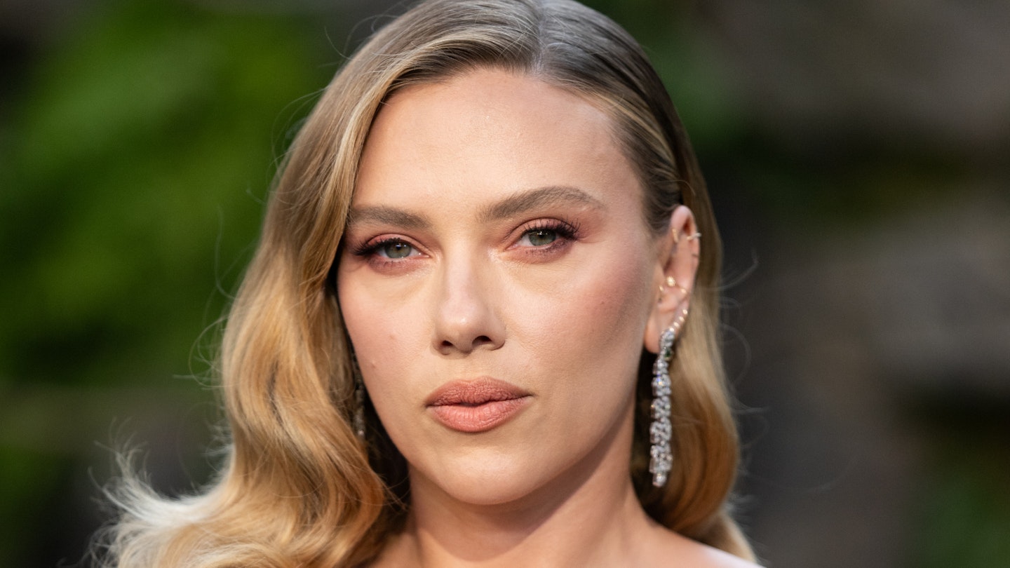 Scarlett Johansson’s Defining Connection: Unpacking Robert Redford’s Memorable Characterization of Her Early Stardom Scarlett Johansson’s Defining Connection: Unpacking Robert Redford’s Memorable Characterization of Her Early Stardom