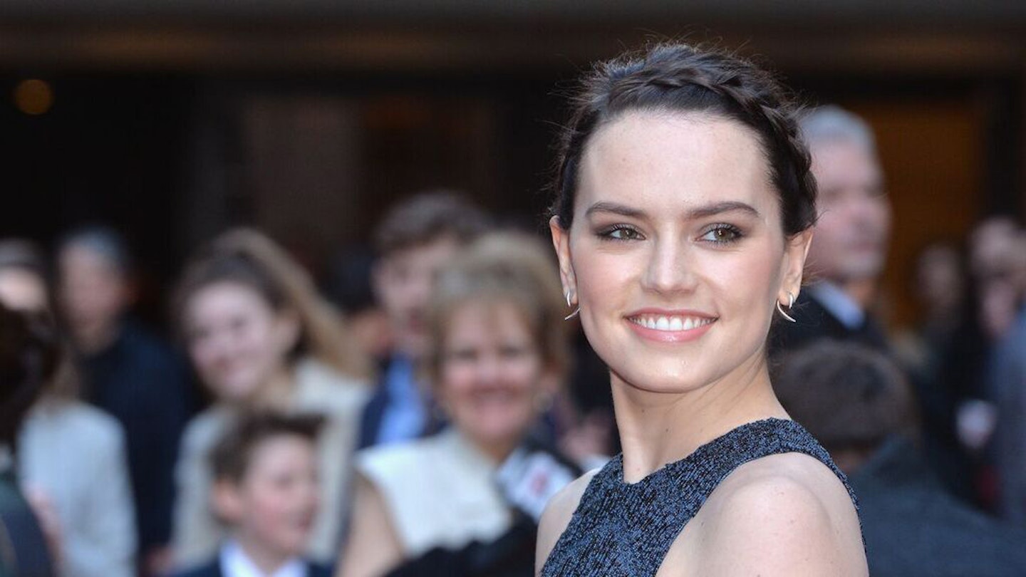 Daisy Ridley pode viver Lara Croft, em novo filme 'Tomb raider