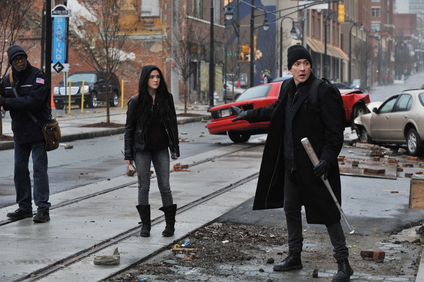 Samuel L. Jackson, Isabelle Fuhrman and John Cusack in Cell