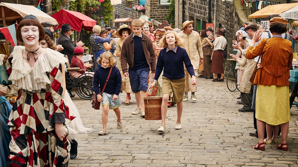 Watch swallows discount and amazons online