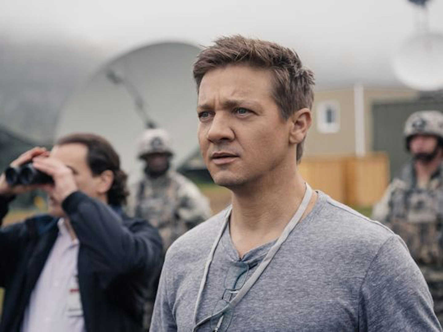 Jeremy Renner in Arrival