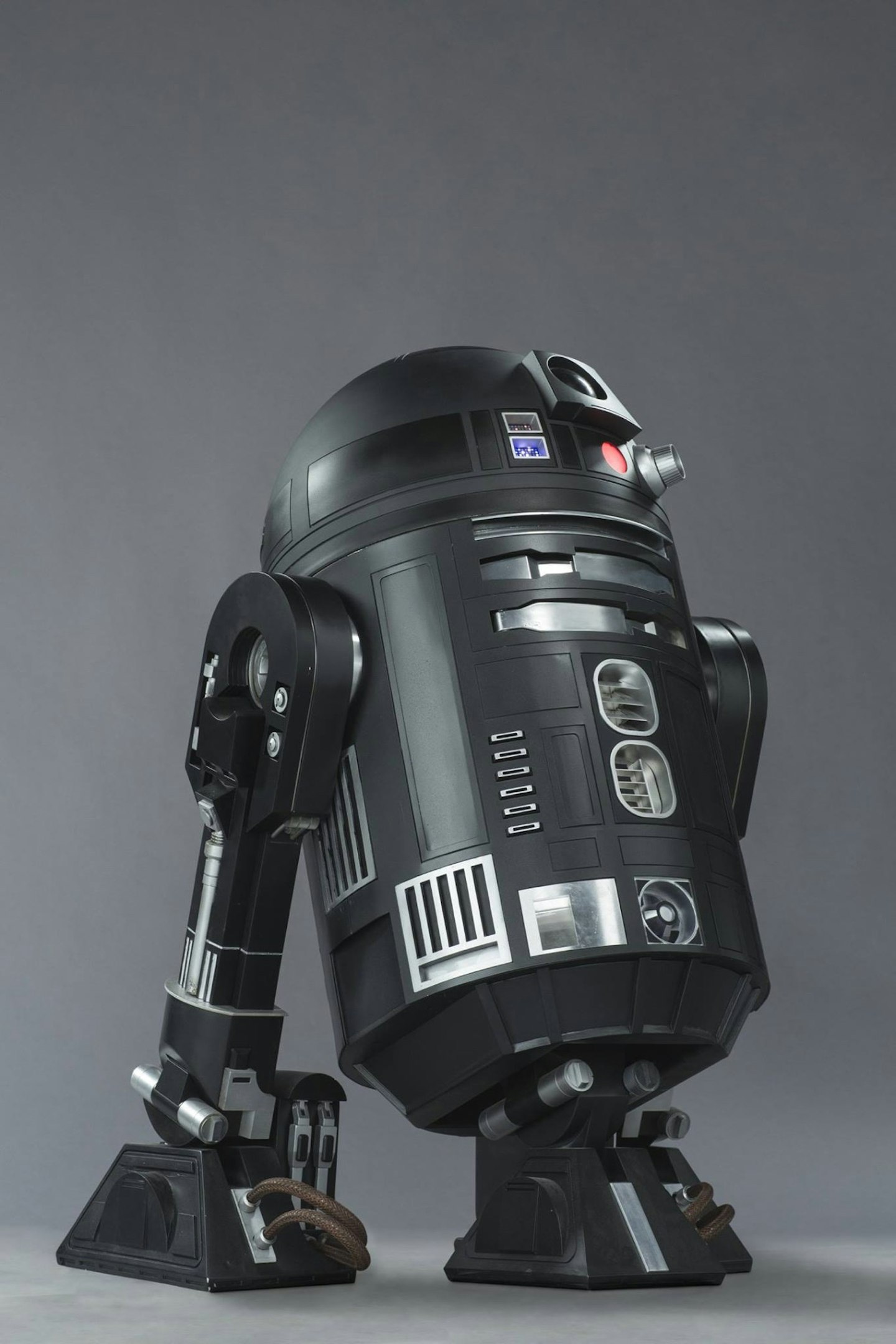 Rogue One droid C2-B5