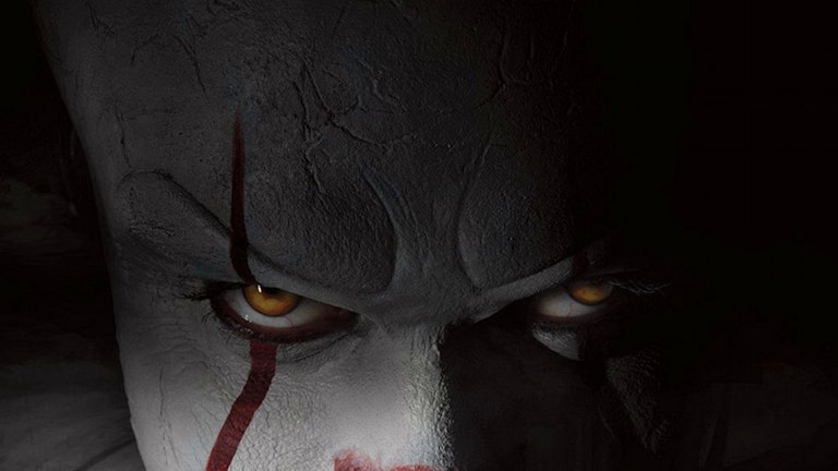 Stephen King’s It: Exclusive, Terrifying New Look At Pennywise The ...