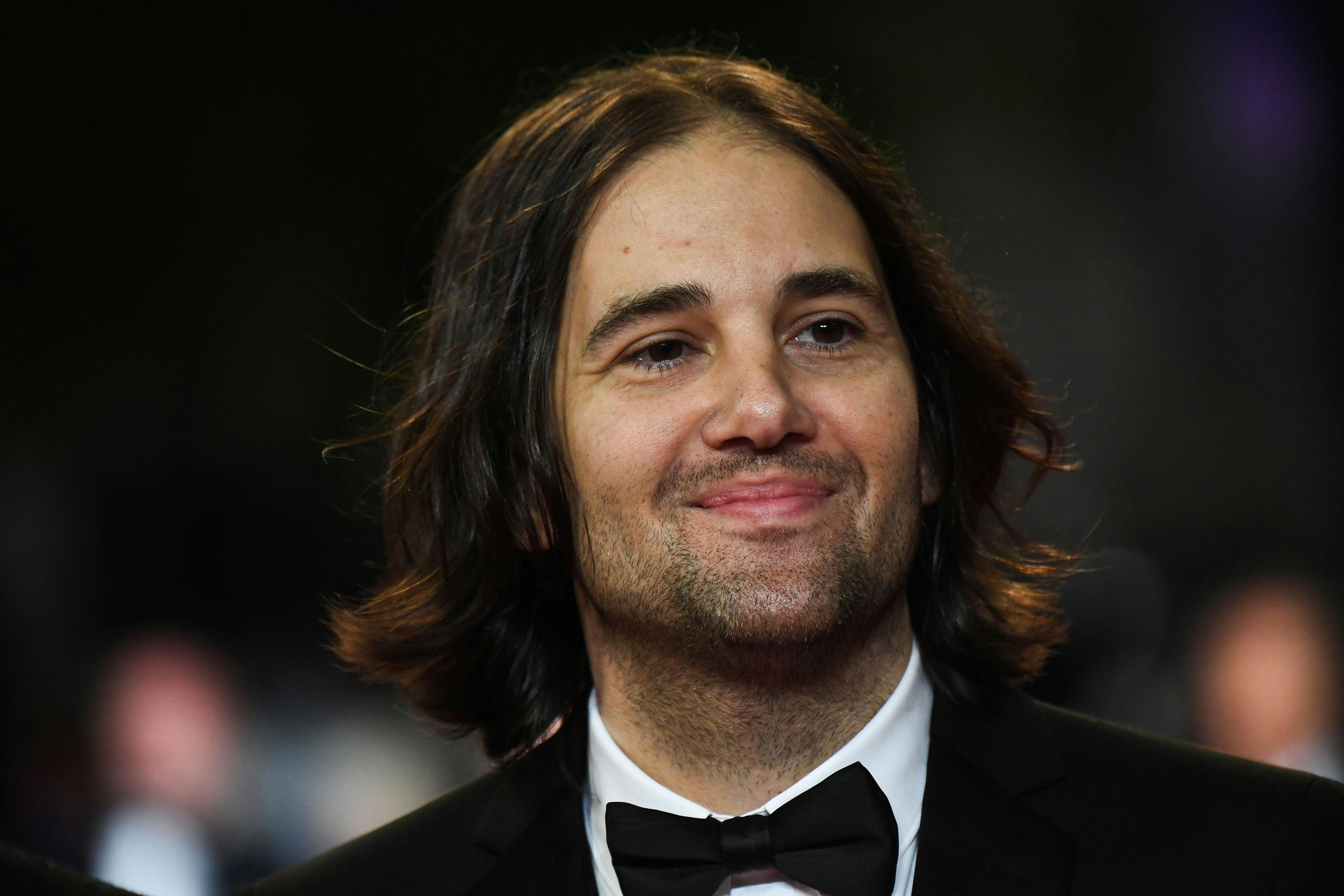 It Follows' David Robert Mitchell On For Superhero Story Heroes & Villains