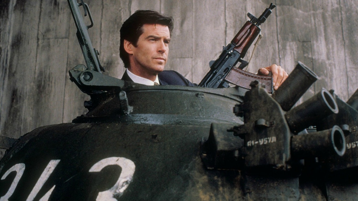 goldeneye-bond-still