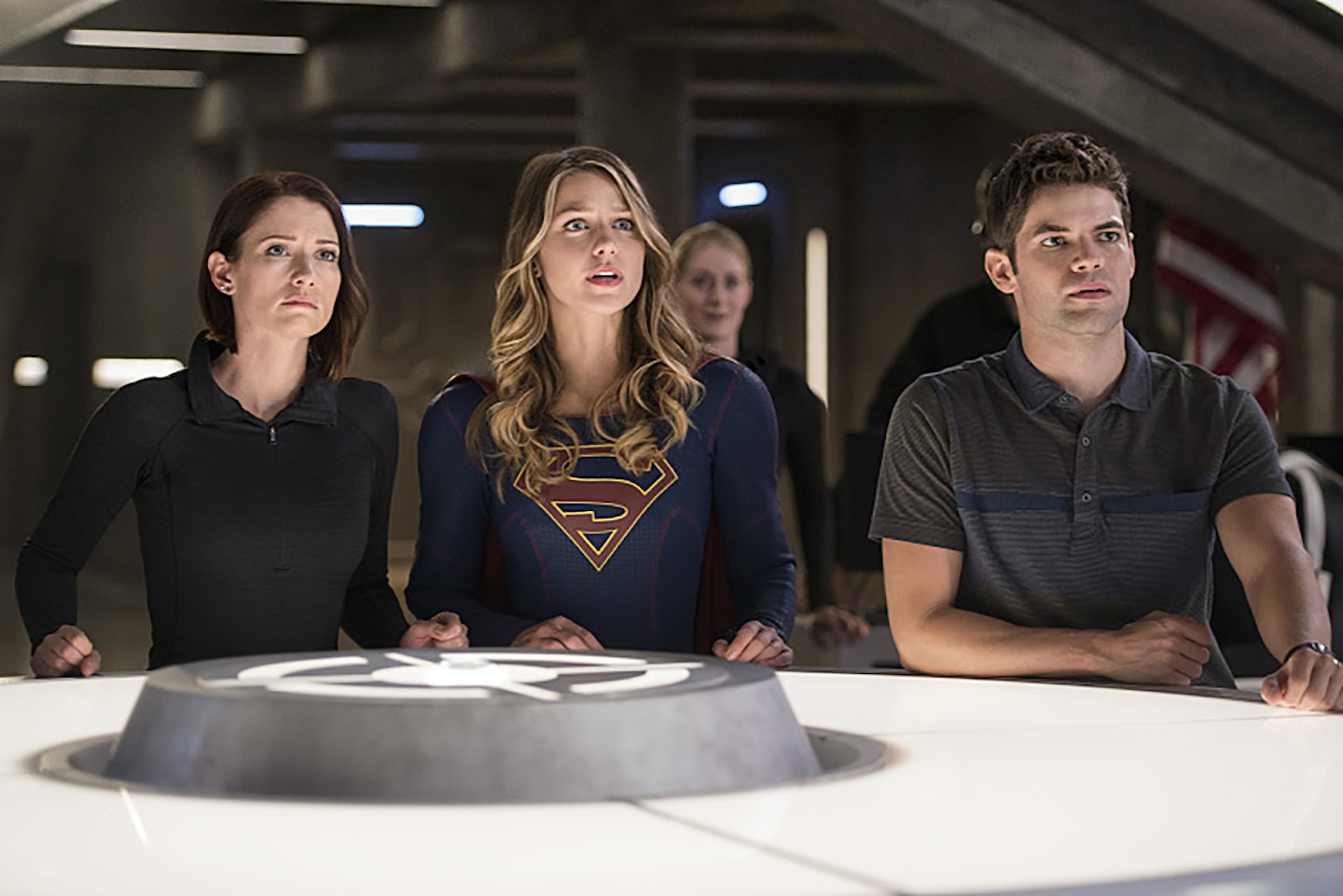 supergirl-season-two-2