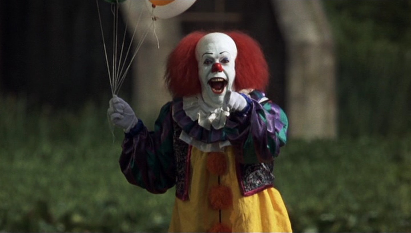 Stephen King's It - Tim Curry as Pennwise