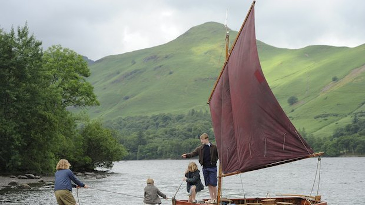 The young adventurers in Swallows And Amazons