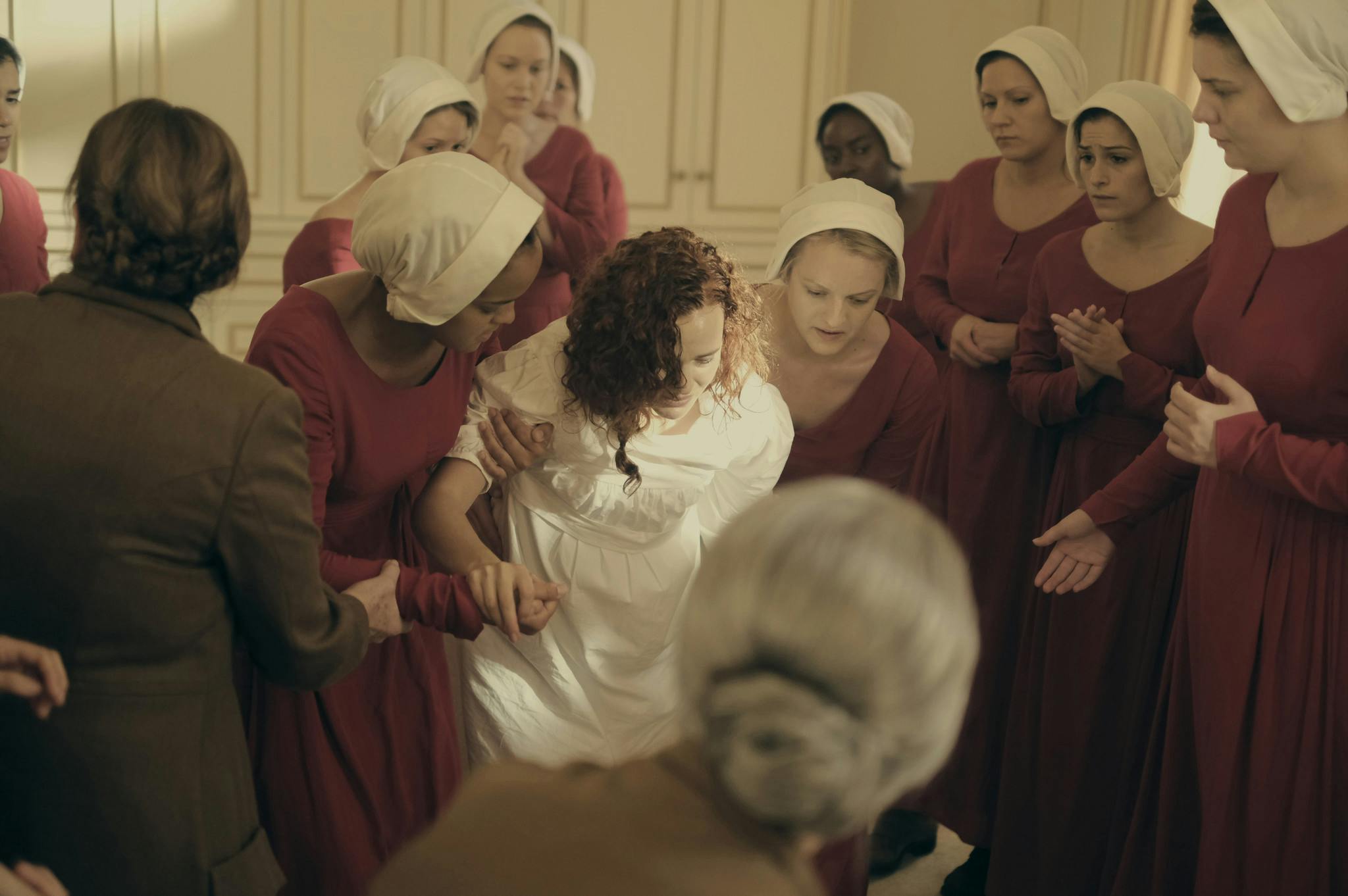 The handmaid's tale discount season 1 free online