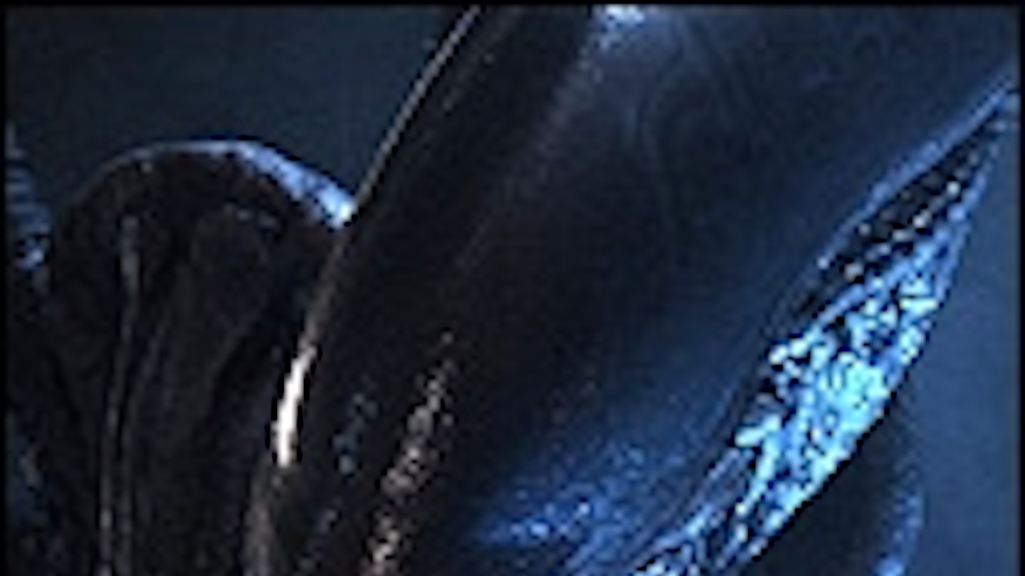 Neill Blomkamp's Alien 5 Won't 'Tread On The Toes' Of Prometheus 2