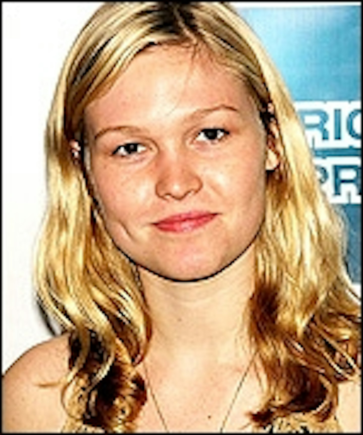 It's A Disaster For Julia Stiles