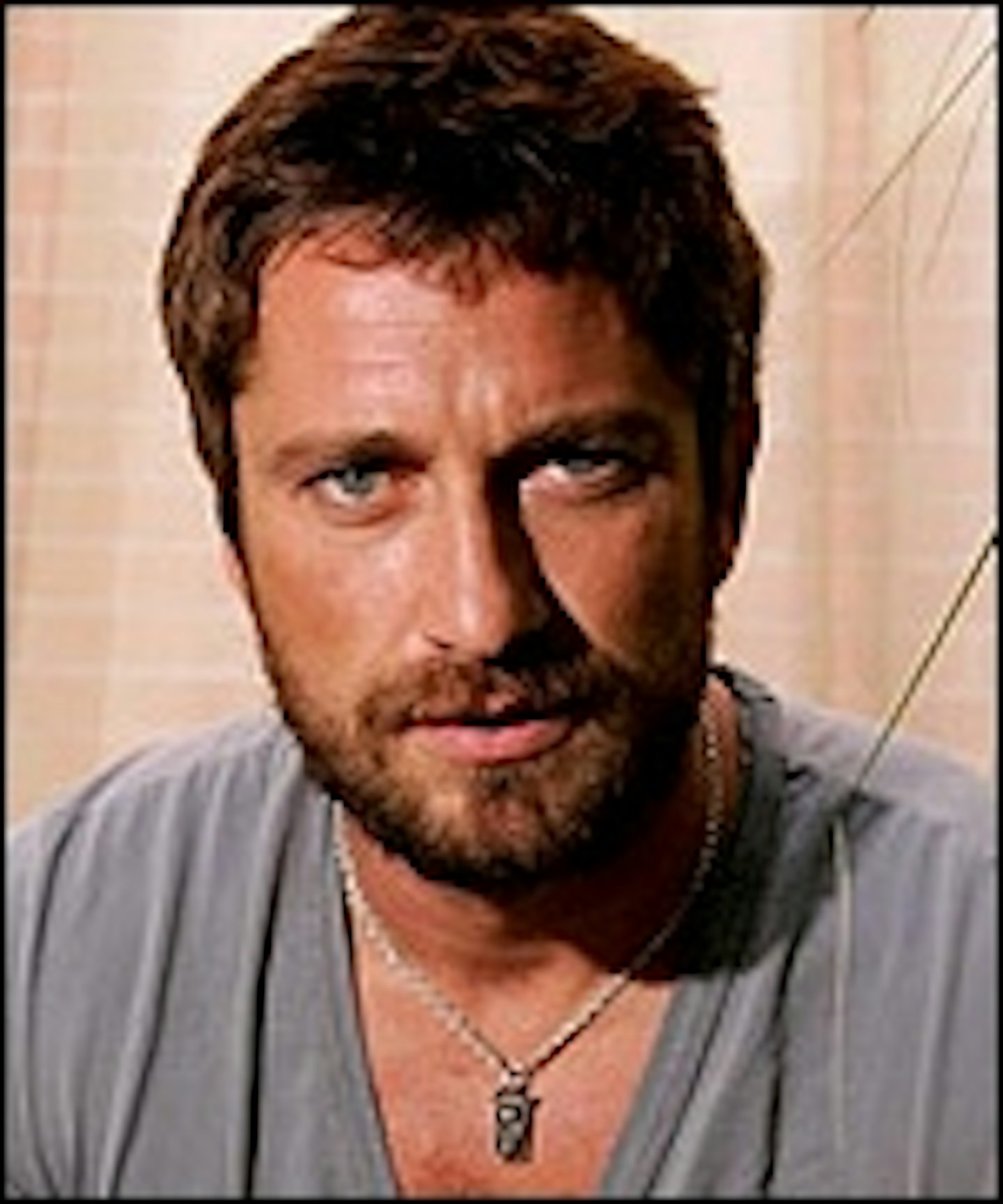 Gerard Butler Wanted For Manhunt