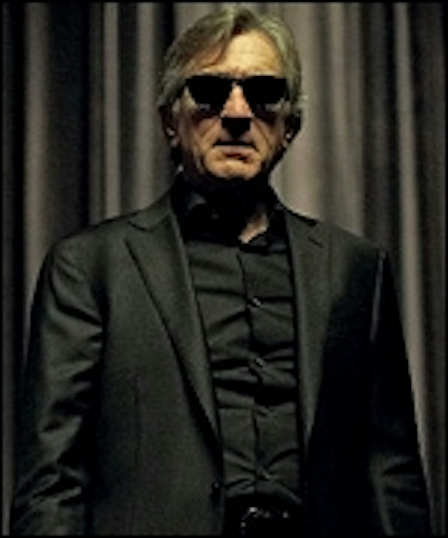 First Look At De Niro In Red Lights
